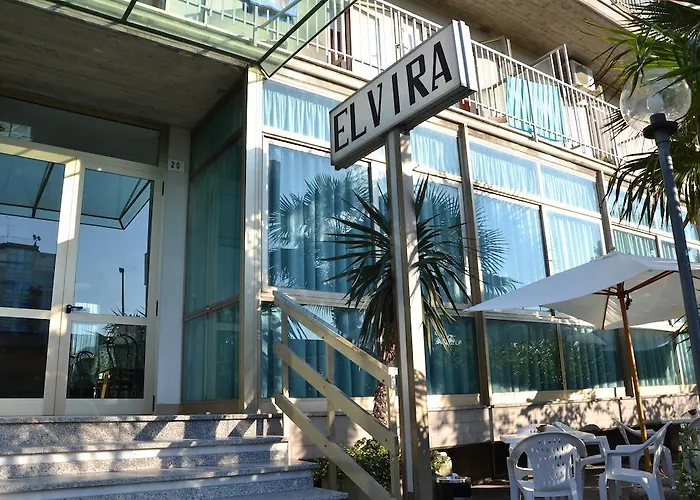Elvira Szálloda 2*